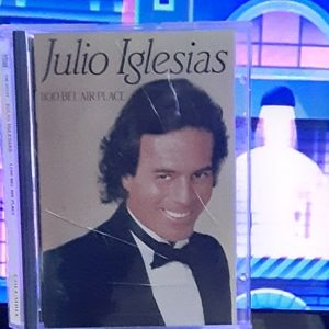 Julio Iglesias album in mini disc series.